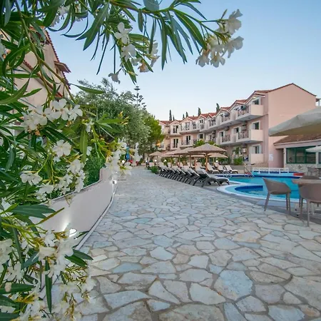 Apartment Avra