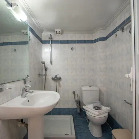 Apartament Avra